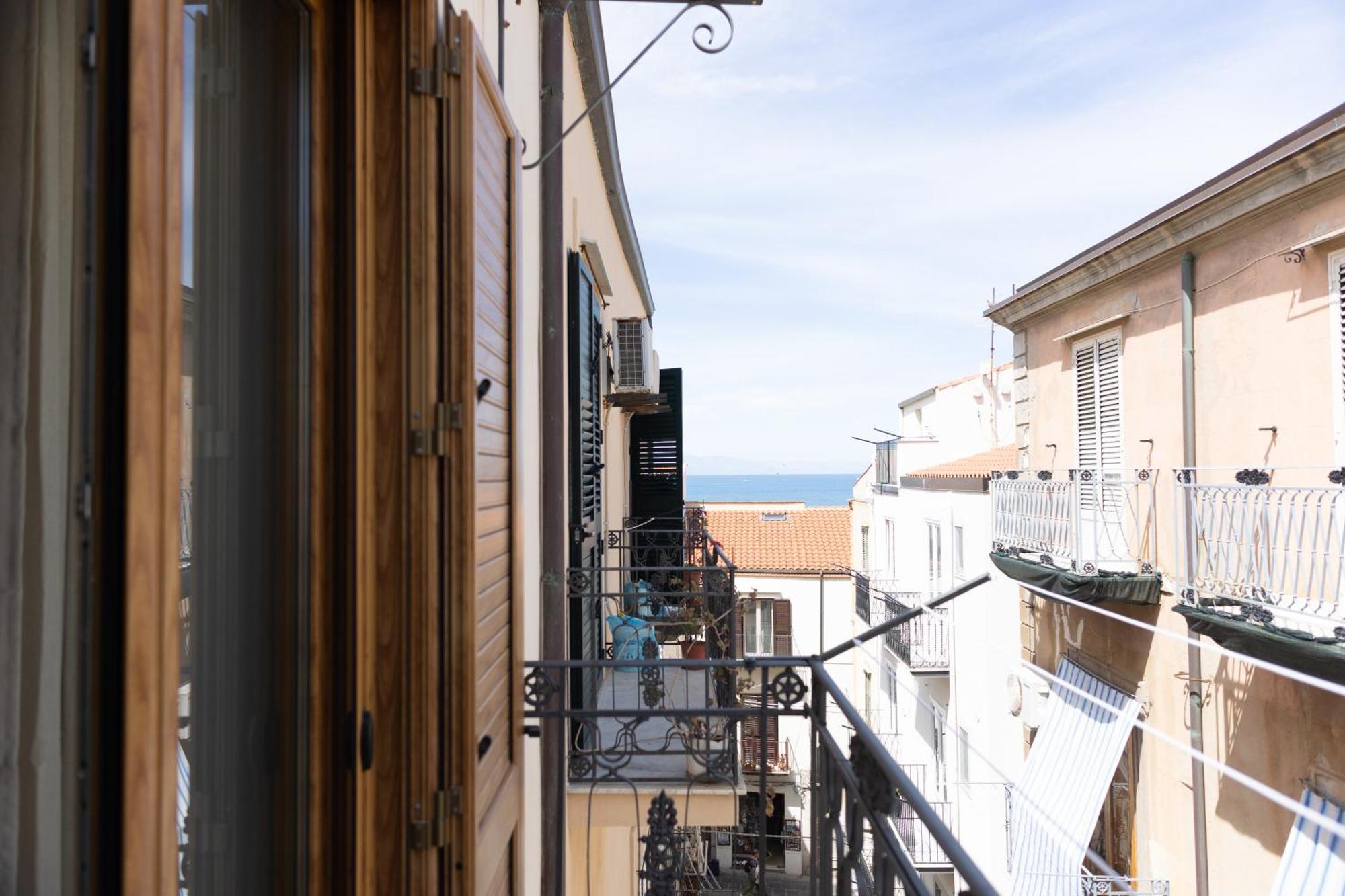 Cortile Gioeni Apartment Cefalu Exterior photo